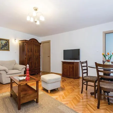 Awesome In With Kitchen Holiday home Novi Vinodolski