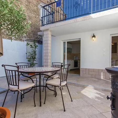 Сasa de vacaciones Two-bedroom In