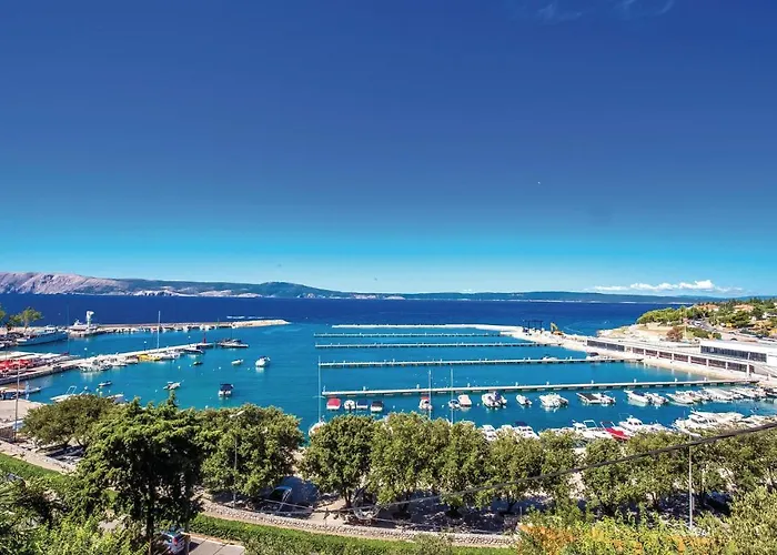 Two-bedroom In Casa de Férias Novi Vinodolski